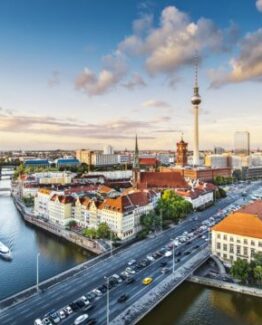 Berlin Team Tour For Ages 11 to 14